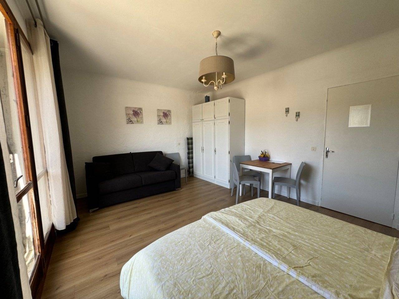Superior-Vierbettzimmer mit Balkon(3) in Castellane, Verdon Regional Natural Park