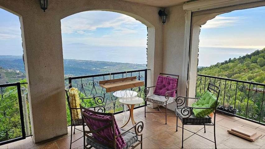 Ferienwohnung für 7 Personen, mit Balkon und Terrasse sowie Garten und Ausblick in San-Giovanni-di-Moriani
