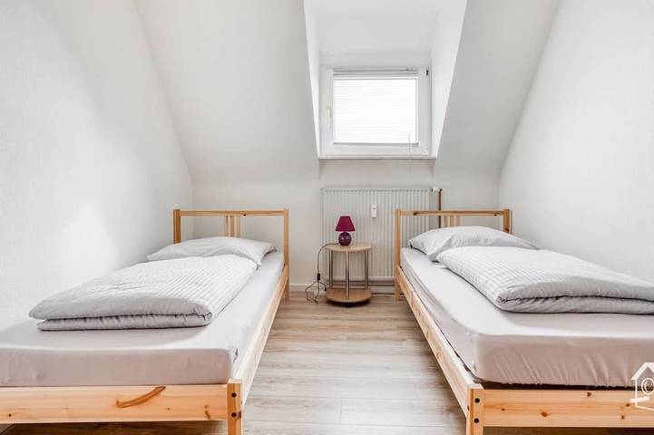 Ganze Wohnung, Gutmensch Oberhausen 4 Schlafzimmer in Oberhausen, Ruhrgebiet