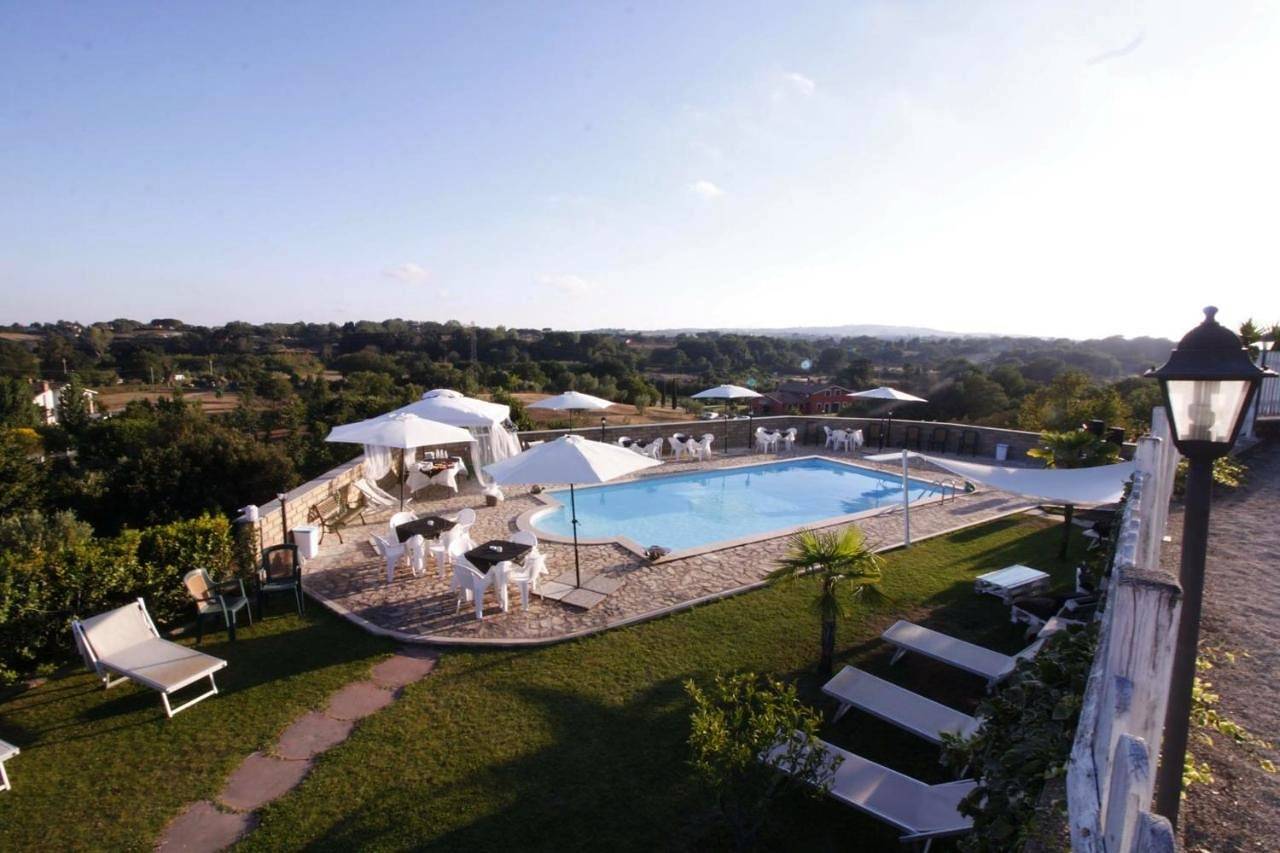 B&B Le Colline Country House in Anguillara Sabazia, Lago di Bracciano