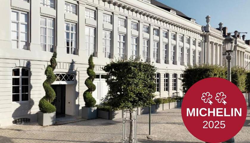 Apartamento para 2 personas, con terraza y vistas además de piscina y sauna, Se admiten mascotas en Bruselas