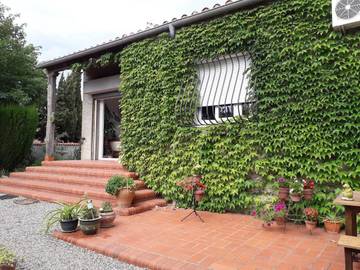 Cottage pour 2 personnes, avec jardin ainsi que piscine et jacuzzi à Lézignan-Corbières