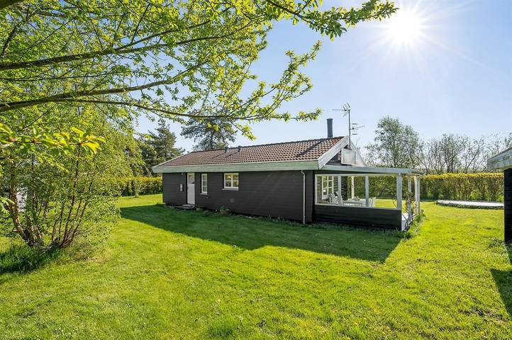 Beautiful home in Rødby w/ 3 Bedrooms