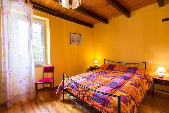 Location de vacances pour 6 personnes, avec jardin et piscine à Cestayrols - 2