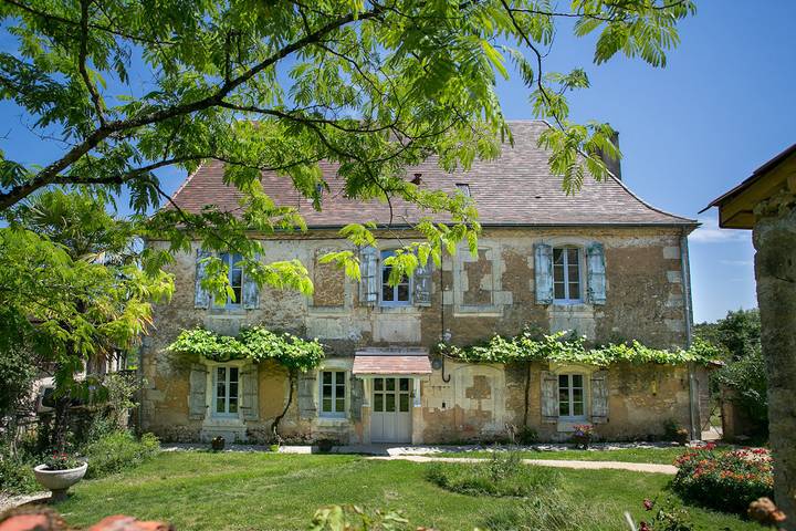 Gîte pour 9 personnes, avec terrasse et jardin