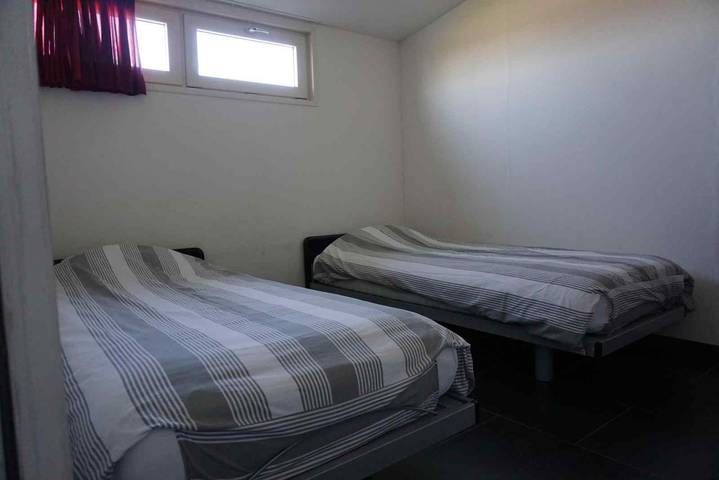 Bungalow für 12 Personen, mit Terrasse und Garten in Südholland - 4