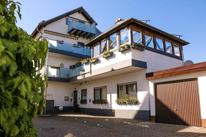 Ferienwohnung für 2 Personen, mit Terrasse in Gimmeldingen