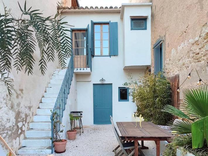 Location de vacances pour 4 personnes, avec jardin, animaux acceptés à Alignan-du-Vent