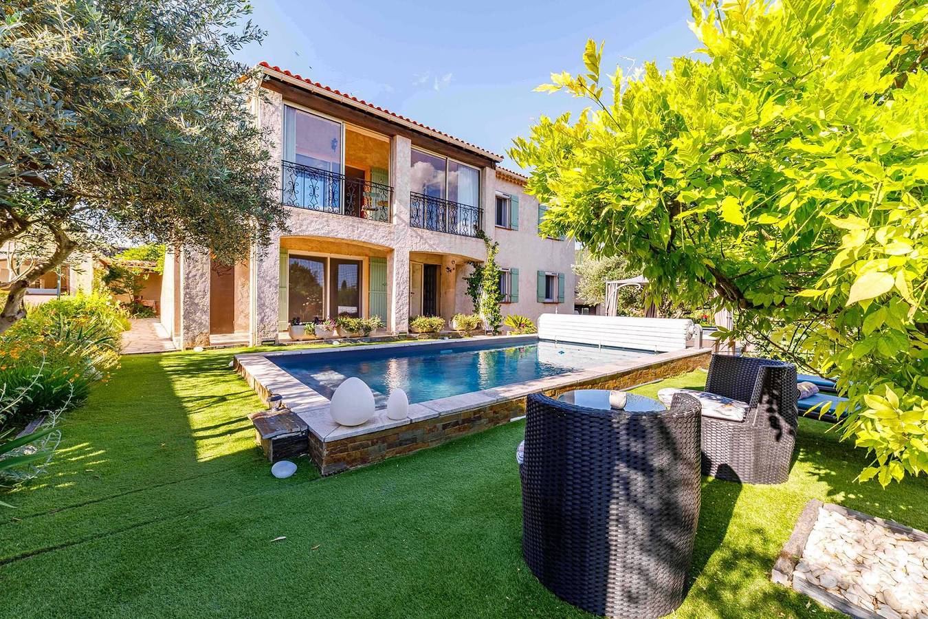 Ganze Ferienwohnung, L’Oasis de Taradeau – Piscine & Spa in Taradeau, Draguignan Region
