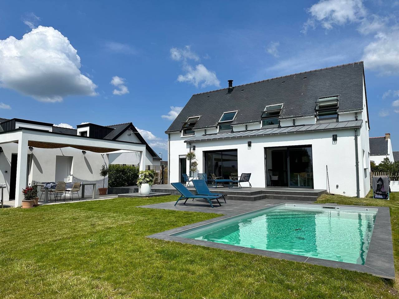 Villa contemporaine avec piscine, Ria d'Etel  in Plouhinec (Morbihan), Côte des Mégalithes