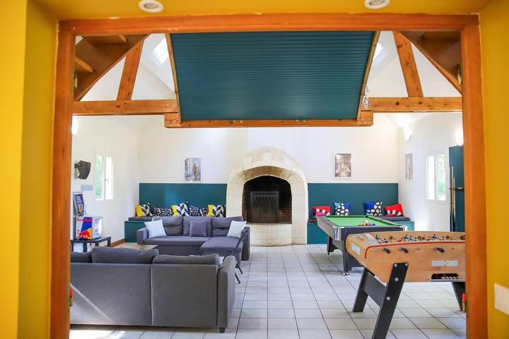 Location de vacances pour 30 personnes, avec piscine ainsi que jardin et sauna, animaux acceptés dans Longny-les-Villages - 4