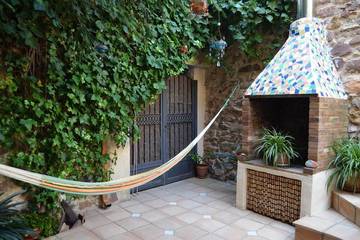 Casa rural para 6 personas, con jardín en Eslida
