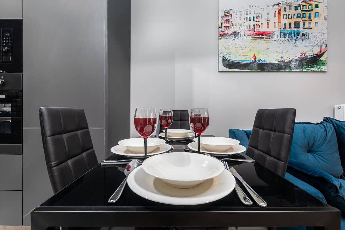 Ganze Wohnung, Markowska 3 | Stylish Apartment | Parking in Warschau, Masowien