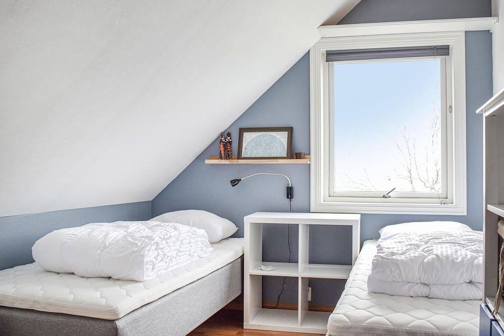 Cozy home in Aksdal with house sea view in Tysvær