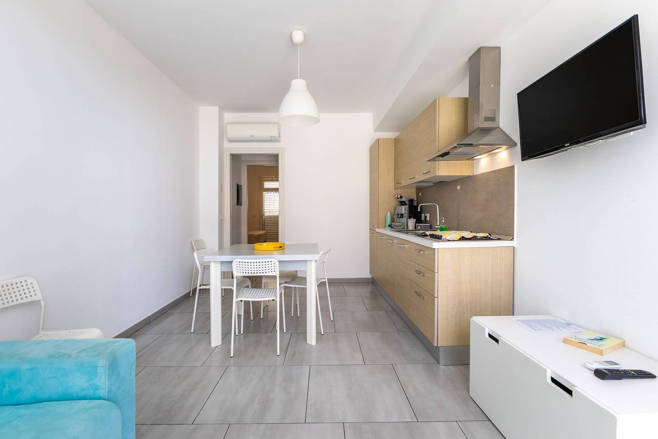 Appartamento intero, Appartamento 'Villa Vani - Appartamento 2' con vista mare, Wi-Fi e aria condizionata in Ragusa, Provincia di Ragusa