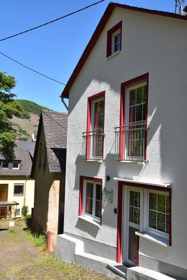 Ferienwohnung für 3 Personen, mit Ausblick in Ürzig