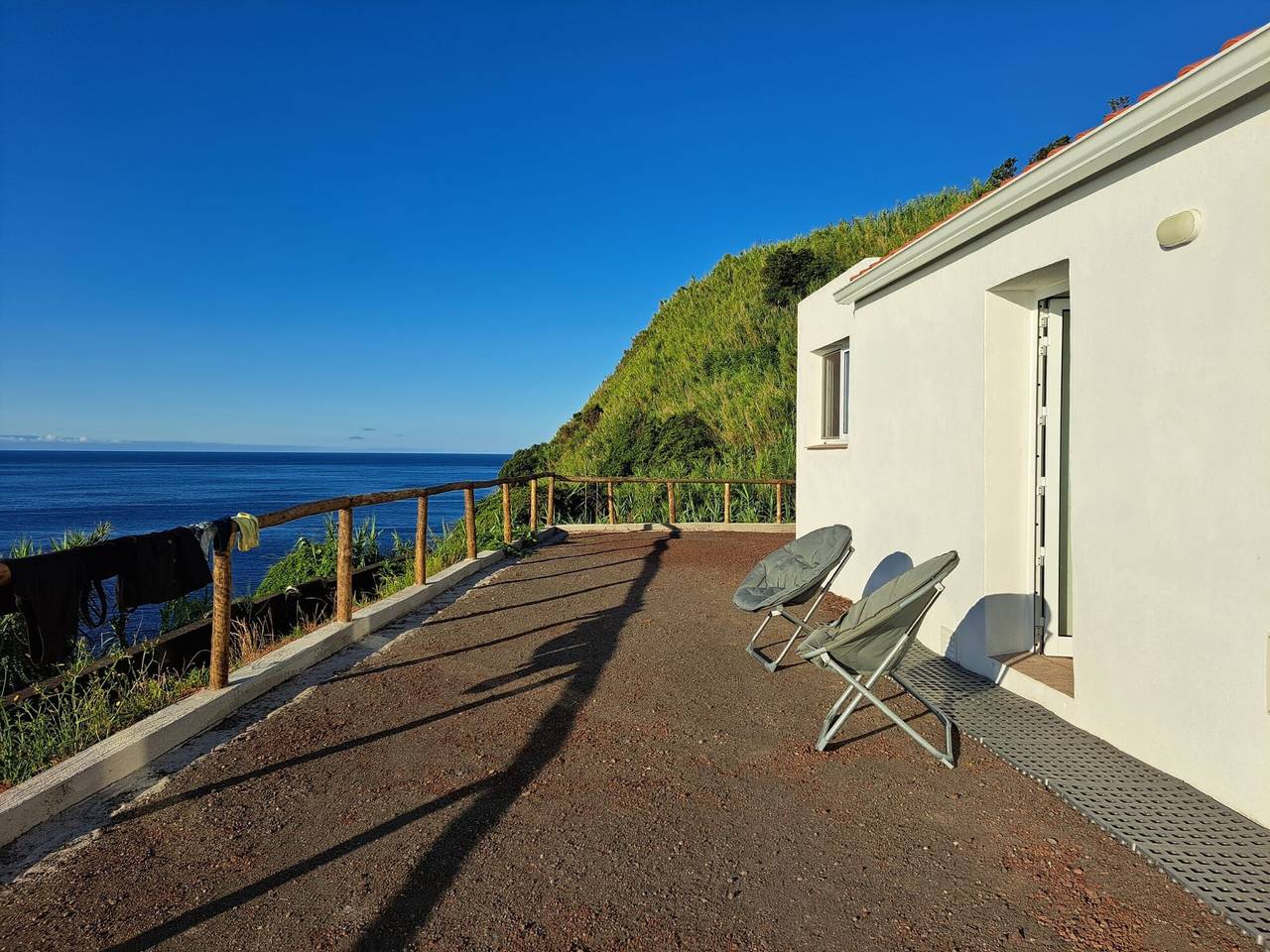 Ferienhaus 'Baía Do Porto Das Lajes' mit Meerblick, privater Terrasse und Wlan in Lajes das Flores, Flores (Azoren)