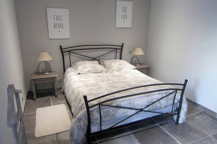 Location de vacances pour 12 personnes, avec jardin à Cabariot - 3