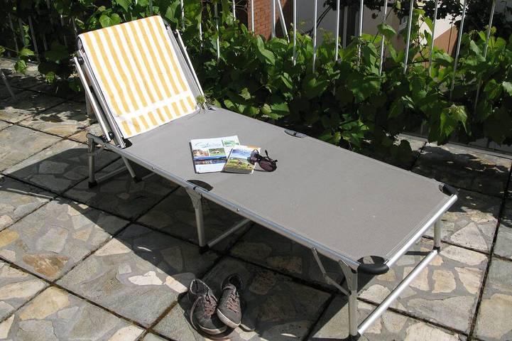 Ferienwohnung für 3 Personen, mit Balkon und Garten in Valwig