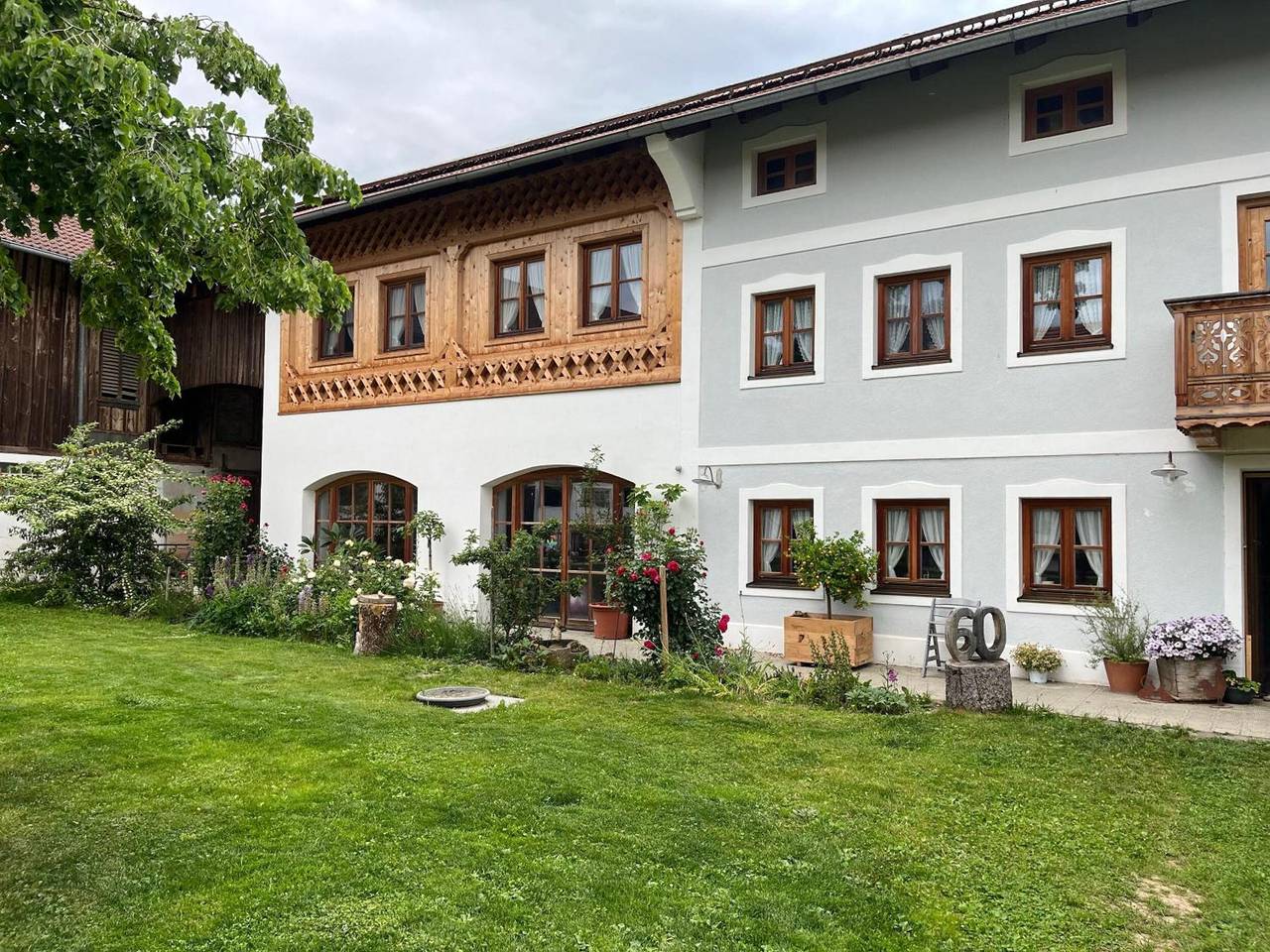 Ferienhaus 'Auf der Woad' mit Bergblick, Gemeinschaftsterrasse und Wlan in Tittmoning, Rupertiwinkel