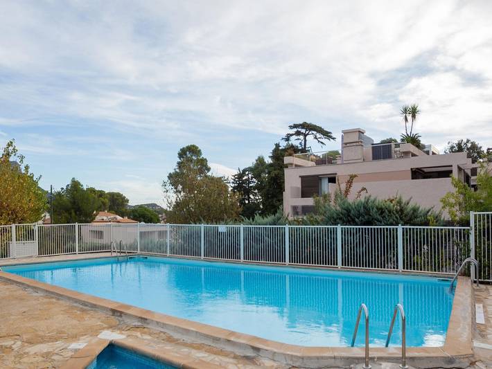 Ferienhaus für 6 Personen, mit Terrasse und Pool in Toulon