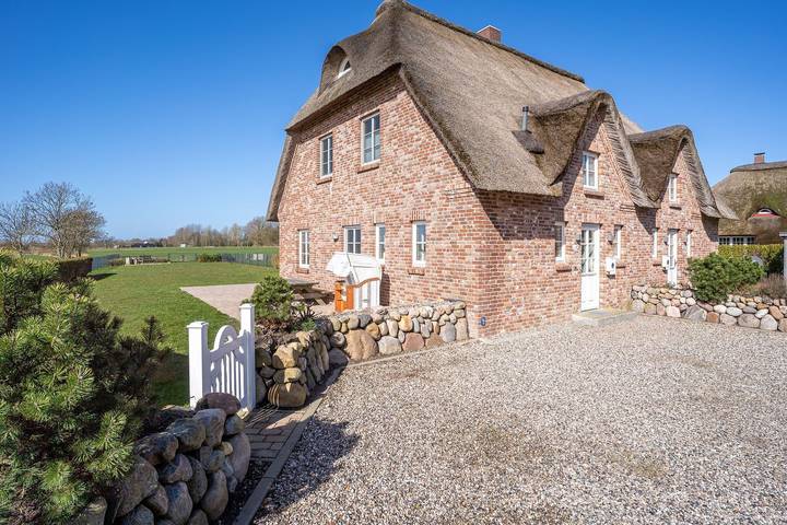 Ferienhaus für 4 Personen, mit Terrasse und Garten, mit Haustier in Tating