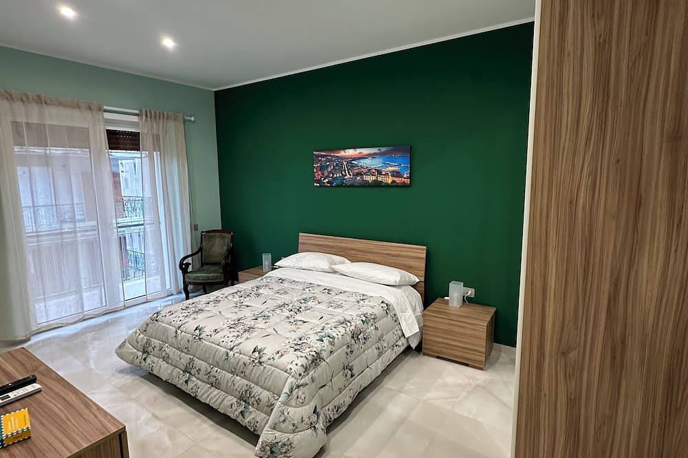 Entire apartment, Vesuvian Dream in Portici, Vesuvio National Park