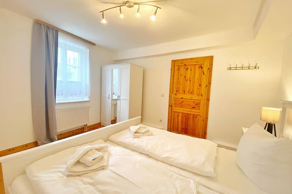 Entire apartment, Seaside Appartements - Pink in Sassnitz, Jasmund National Park