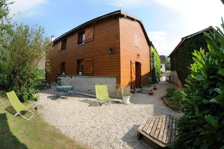 Location de vacances pour 4 personnes, avec Terrasse et Jardin à Petit-Mesnil