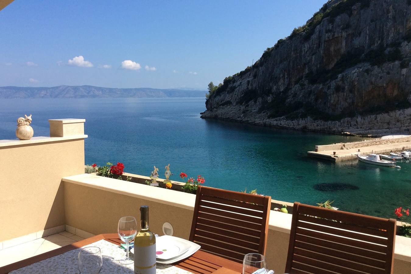 Appartamento vacanze a Zastražišće a partire da 82€ a notte
