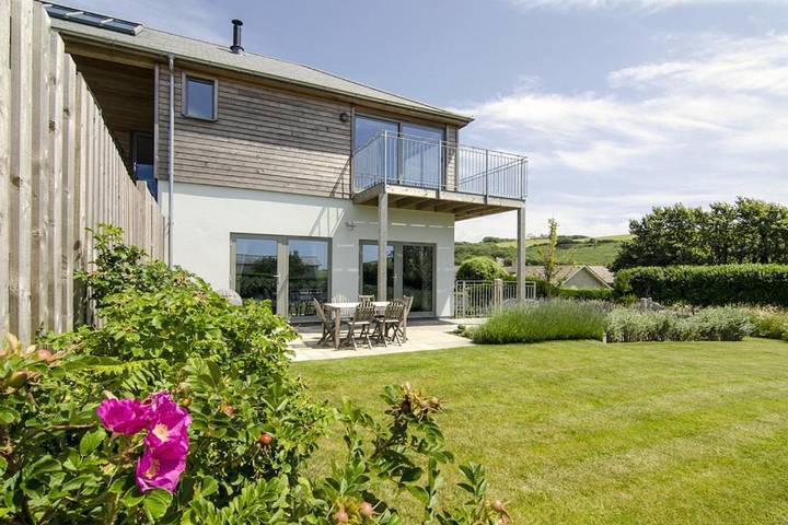 Holiday rental for 4 people, with Balcony and Terrace as well as Garden and View in Bantham