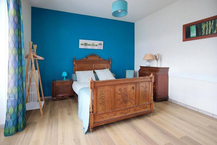 Gîte pour 4 personnes, avec terrasse ainsi que jardin et piscine à L'Hermenault - 4