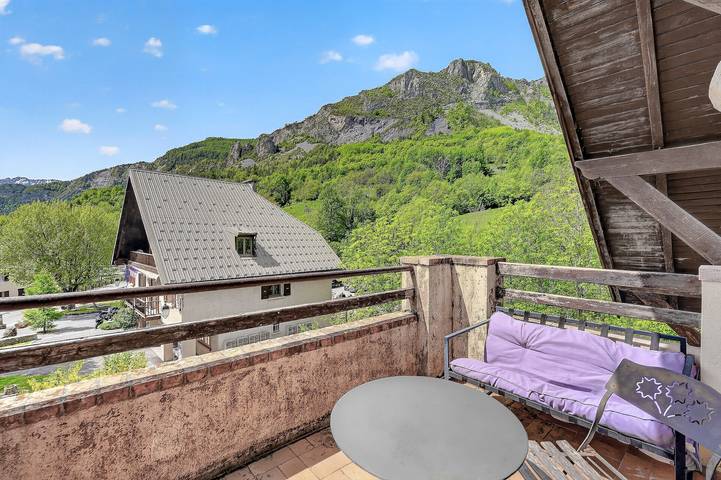 Gîte pour 6 personnes, avec jardin dans le Parc national du Mercantour