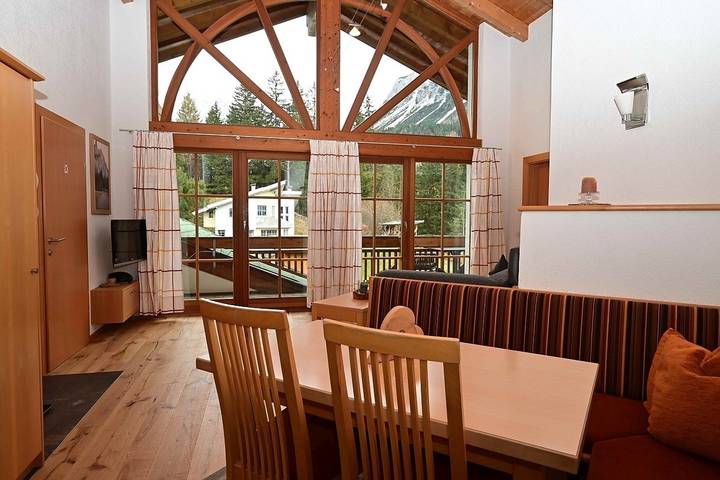 Ferienwohnung für 4 Personen, mit Balkon und Garten sowie Sauna und Ausblick in Biberwier - 3