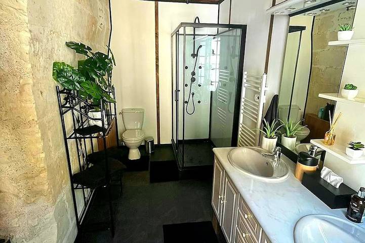 Hôtel pour 2 personnes dans Les Roches-l'Évêque - 4