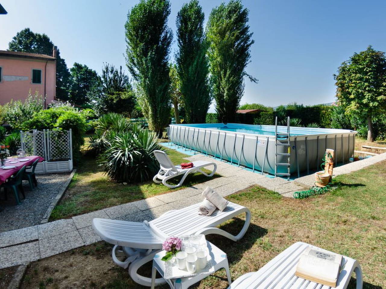 Feriehus for 10 personer med hage in Buti, Provinsen Pisa