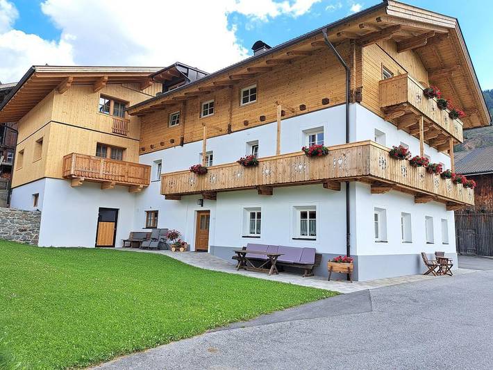 Ferienwohnung für 3 Personen, mit Balkon und Garten