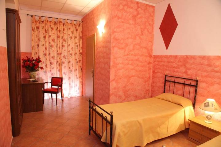 Gîte pour 2 personnes, avec balcon, animaux acceptés à Paola - 4