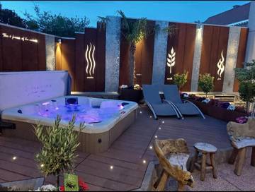Gîte pour 12 personnes, avec jardin et vue, animaux acceptés à Herve