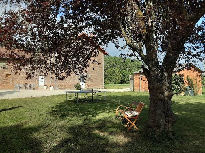 Gîte pour 10 personnes, avec Terrasse et Jardin
