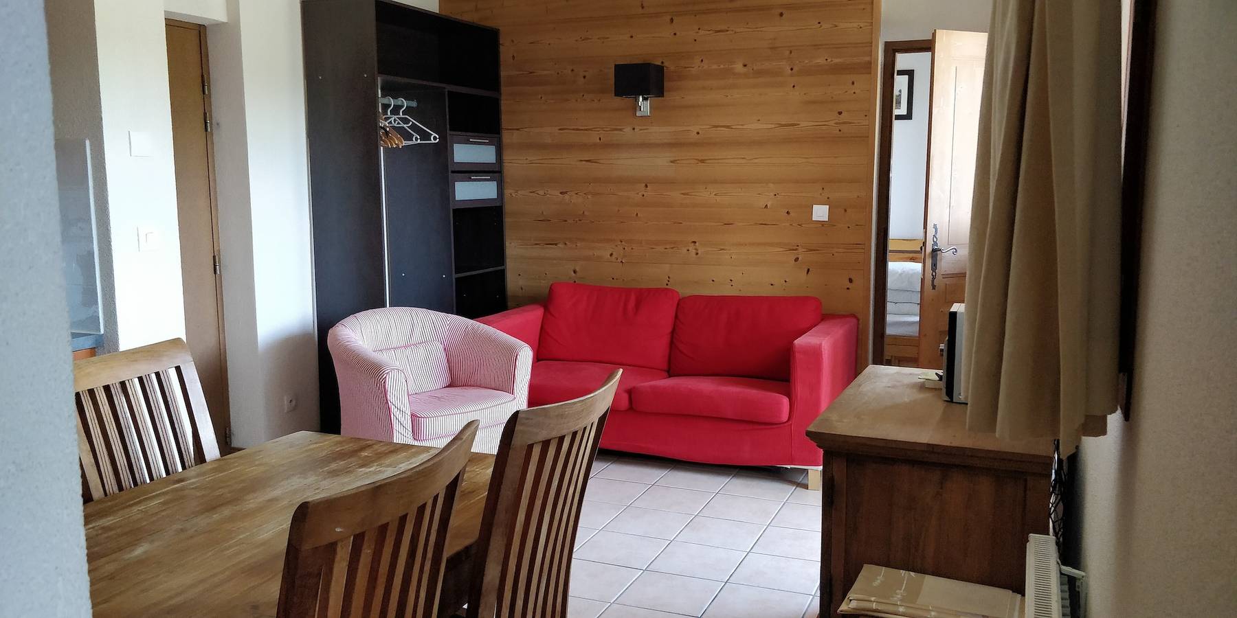 Ganze Wohnung, Ferienwohnung 'Le Jardin Alpin' mit Bergblick, privater Terrasse und Balkon in Station de Morillon, Grand Massif