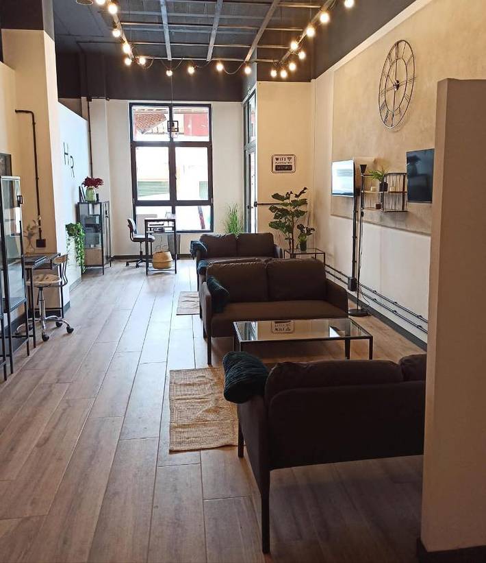 Auberge pour 49 personnes, avec terrasse - 1