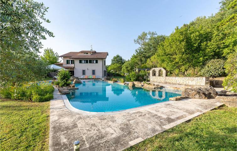 Apartamento Piscina Jardín con Parking in Umbertide, Valtiberina