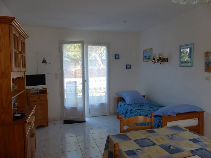 Gîte pour 2 personnes, avec terrasse à Le Château-d'Oléron - 3