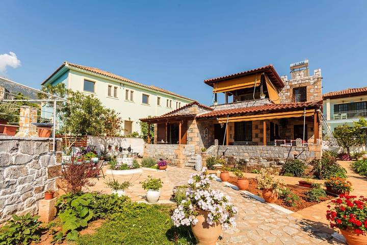 Location de vacances pour 6 personnes, avec jardin, adapté aux familles dans Stoupa - 3