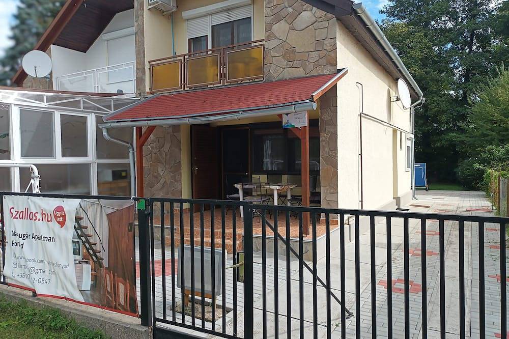 Ein ganzes Ferienhaus mit Garten in Fonyód für 2-10 Personen in Fonjod, Plattensee Südufer