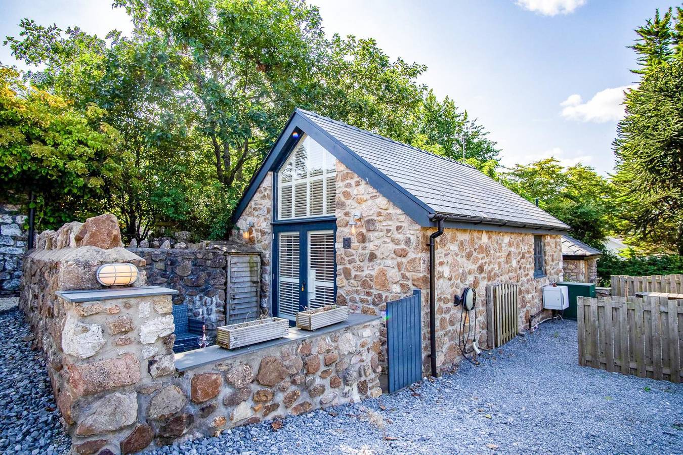 The Old Smithy - 2 Bedroom Cottage - Reynoldston in Swansea region