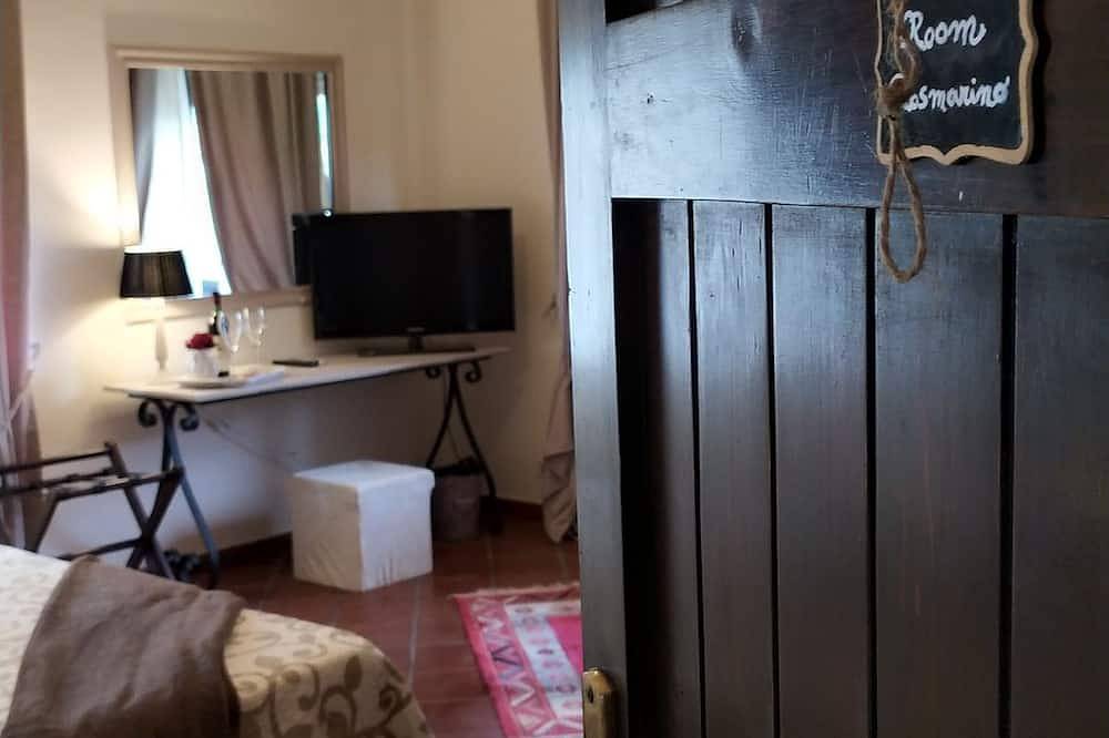 Room in panoramic Villino between sea and relaxation with parking in Reggio Calabria, Reggio Calabria Province