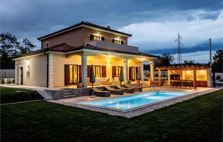 Ferienhaus für 10 Personen in Sinj