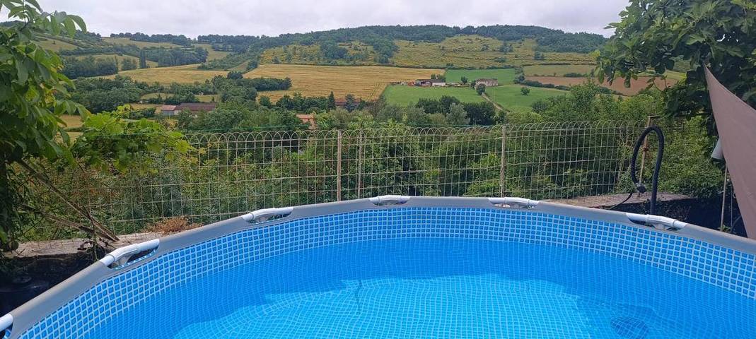 Gîte pour 2 personnes, avec terrasse ainsi que vue et piscine à Cordes-sur-Ciel - 3